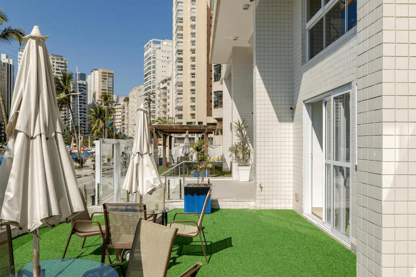Apto - Predio De Frente Para Praia - Asturias - Guaruja - 2 Vagas Garagem - Wi-Fi E Ar Condicionado Eksteriør bilde