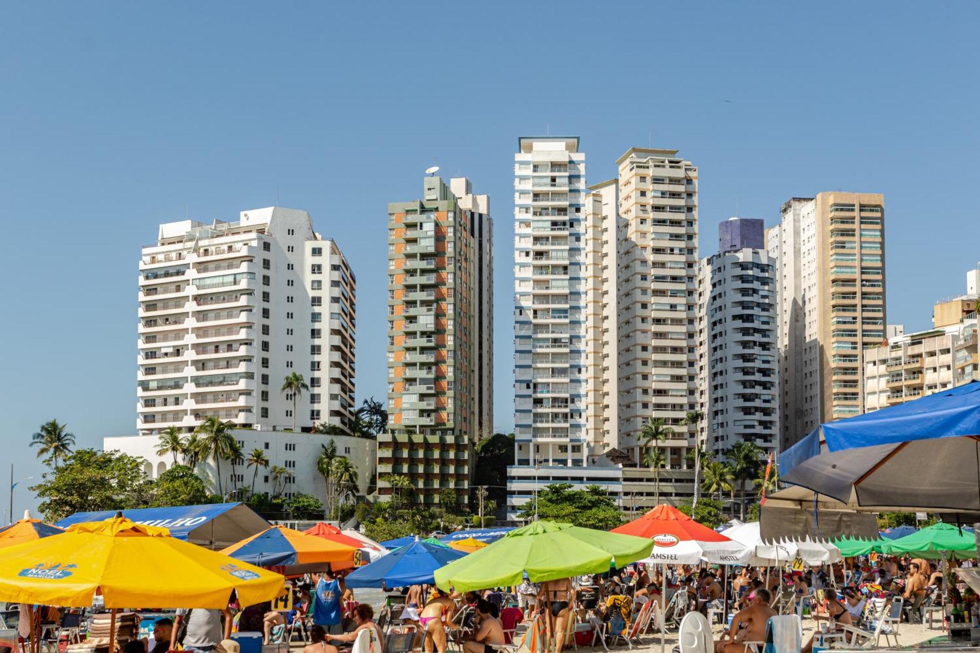 Apto - Predio De Frente Para Praia - Asturias - Guaruja - 2 Vagas Garagem - Wi-Fi E Ar Condicionado Eksteriør bilde